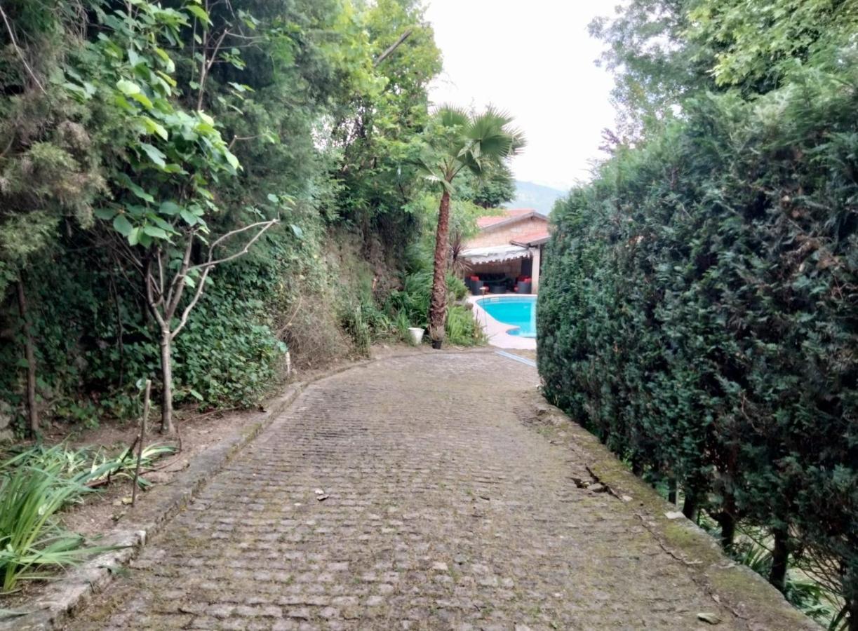 Pool House Au Coeur Du Geres A Rio Caldo Villa Dış mekan fotoğraf